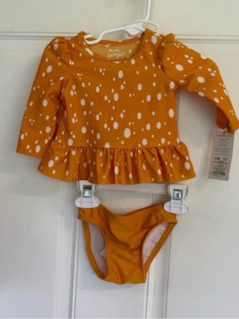 NWT 3/6M Cat & Jack dark yellow/white dots 2pc Ruffle rash Guard set.  Retail 10